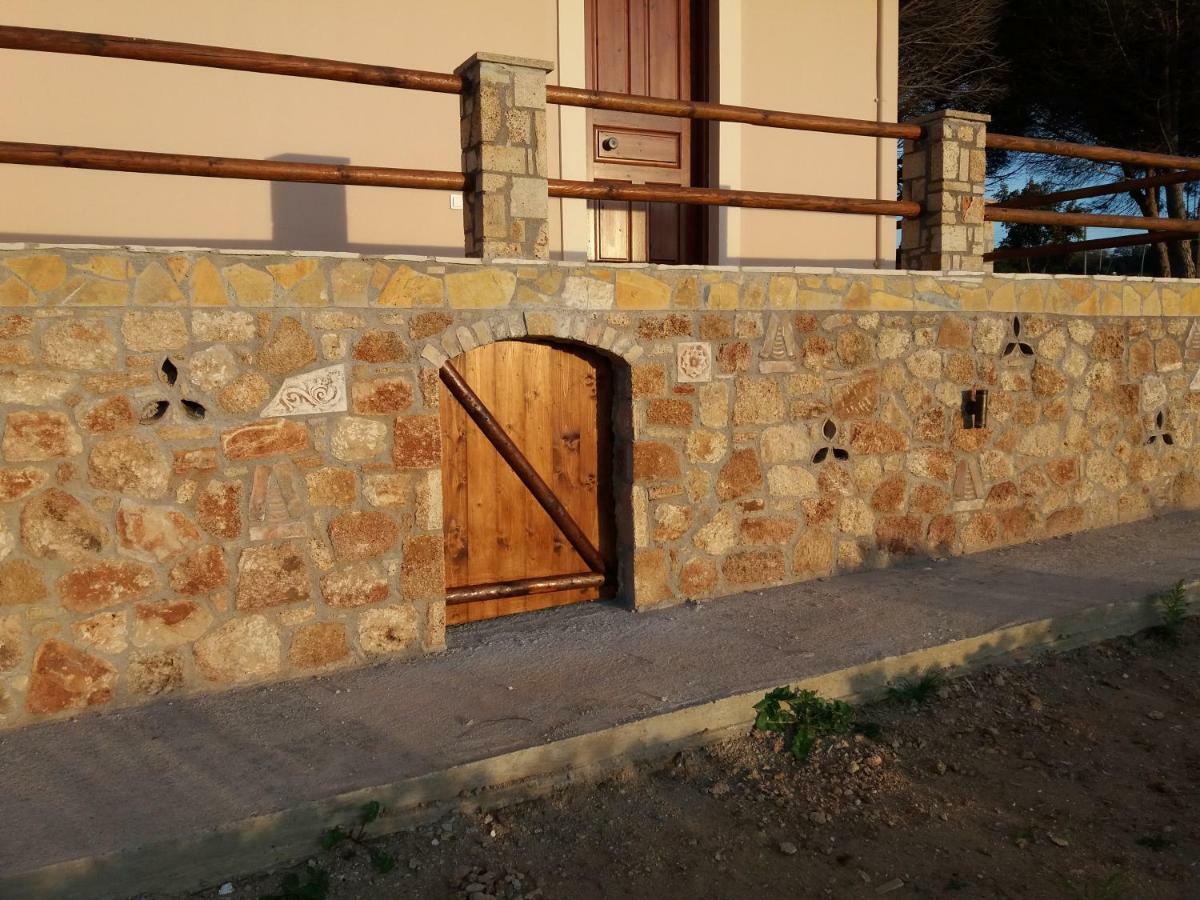 Armiriki Apartments Korakochori Экстерьер фото